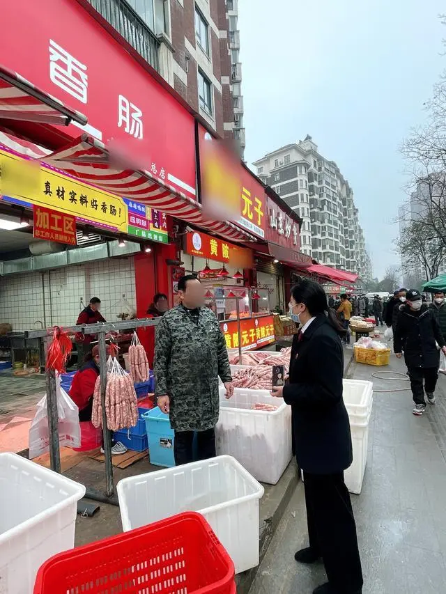 店主卖自制香肠遭男子10倍索赔 究竟有着怎样的故事呢