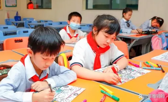 小学生背着“锅碗瓢盆”去春游（详细内容）