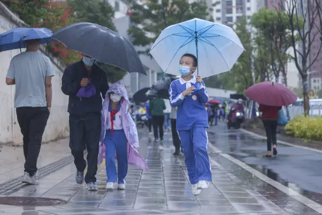 或9月1日登陆！广东多地因台风推迟开学