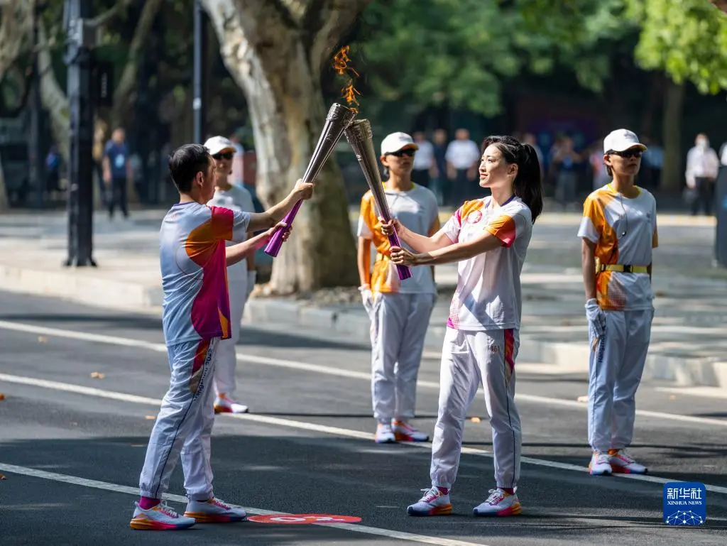 杭州亚运会火炬传递启动