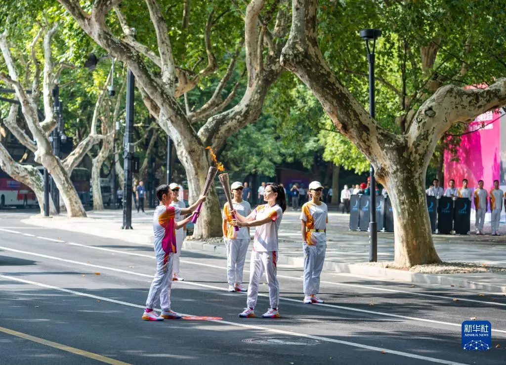 杭州亚运会火炬传递启动